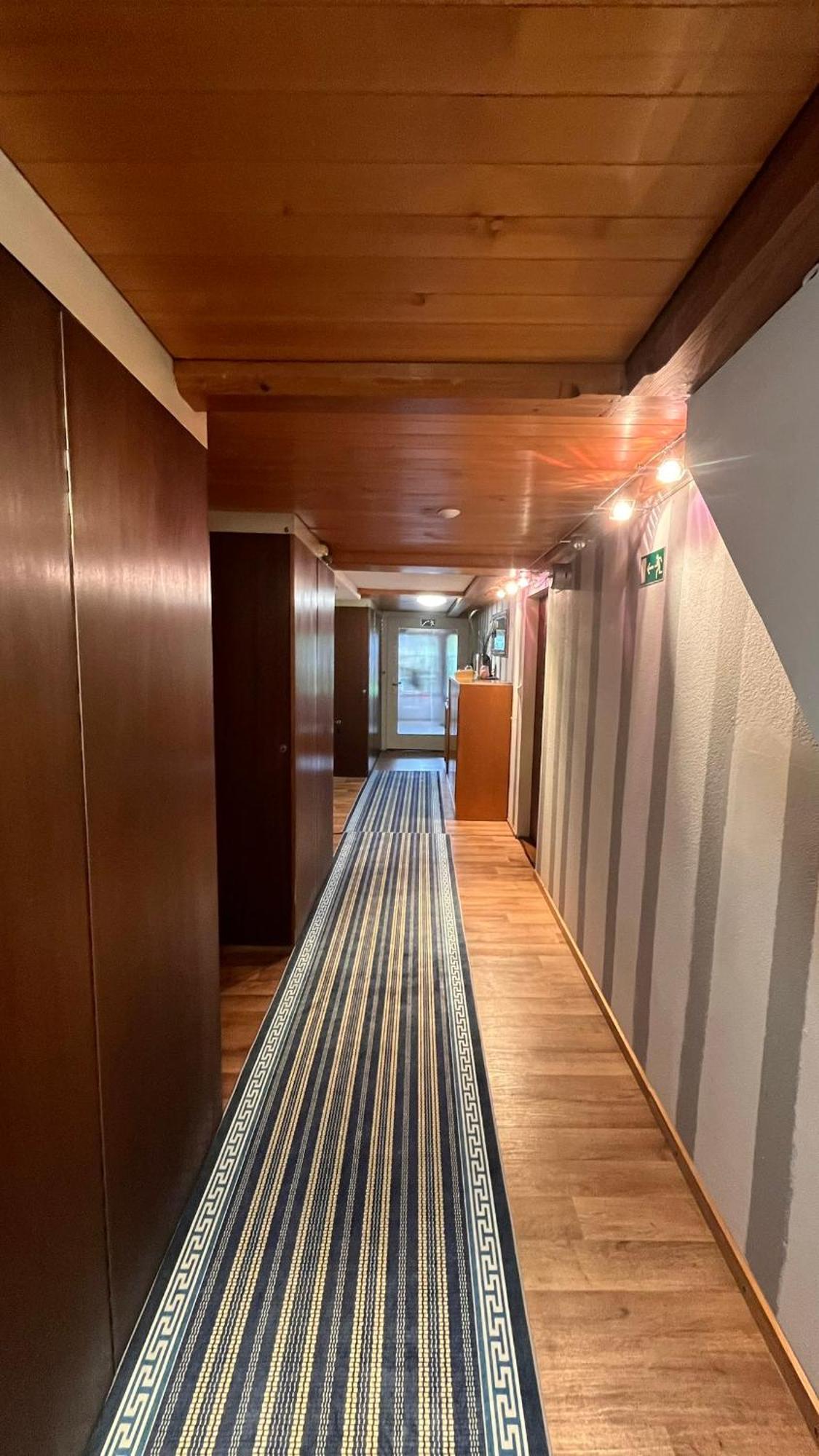 "Terrasse" Nessental Hotel Gadmen Exterior photo